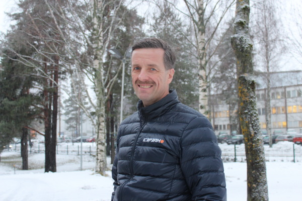 Kilpa- ja huippu-urheilun tutkimuskeskuksen johtava asiantuntija Ari Nummela.
