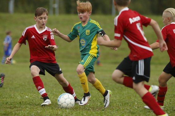 Jalkapallon suosio lasten ja nuorten harrastuksena noussut Ruotsissa